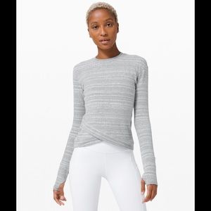 CLOSE TO CROSSING LONG SLEEVE *RULU lulu size 4